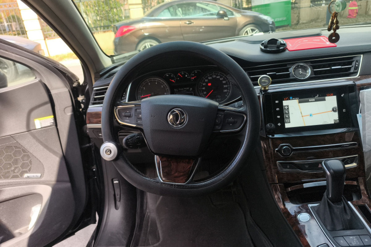 东风风神 东风A9 2016款 1.8T 尊贵型中控内饰13