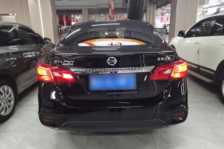 日产 轩逸 2021款 经典 1.6XL CVT豪华版车身外观6