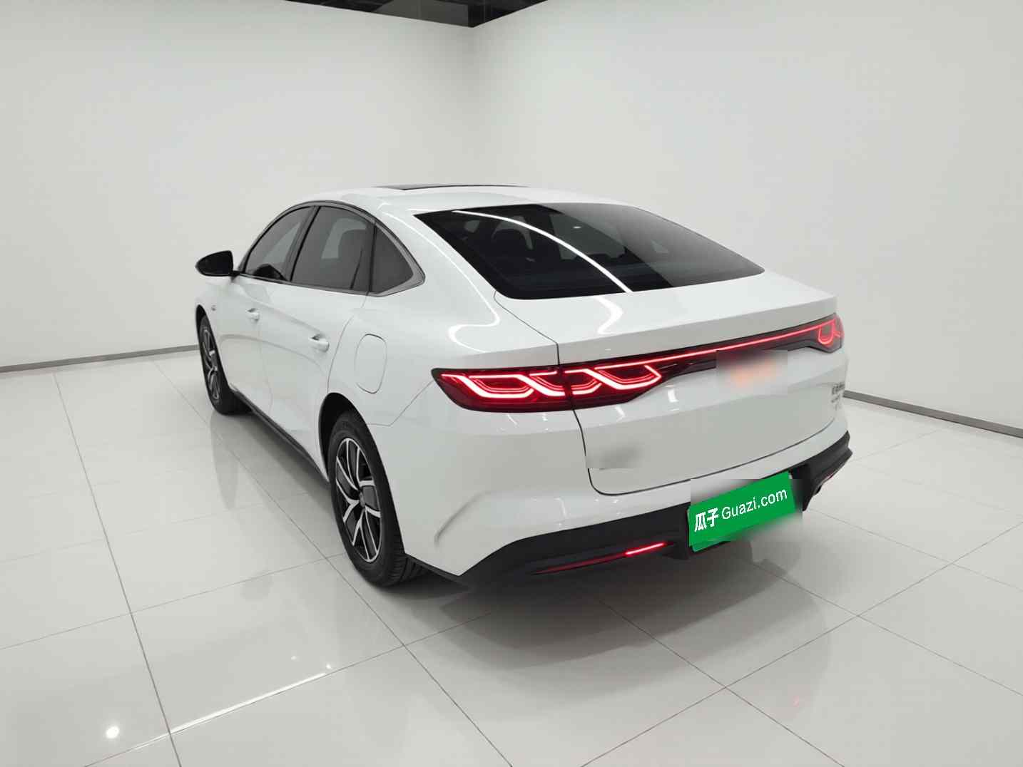 比亚迪 秦L 2024款 DM-i 120KM超越型(3)