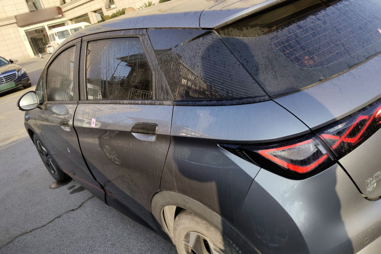 比亚迪 海豚 2021款 405km 时尚版车身外观4