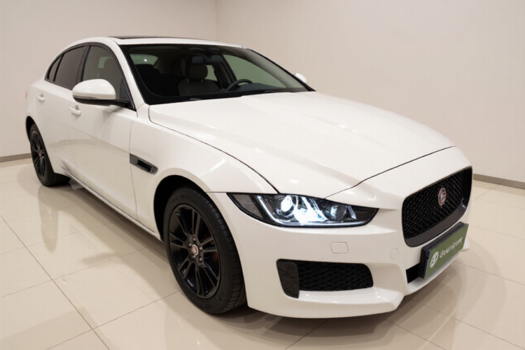 捷豹XEL 2018款 2.0T 200PS 豪华版车身外观3