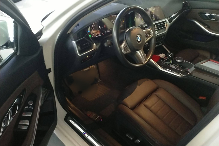 宝马3系 2021款 325Li M运动套装中控内饰20