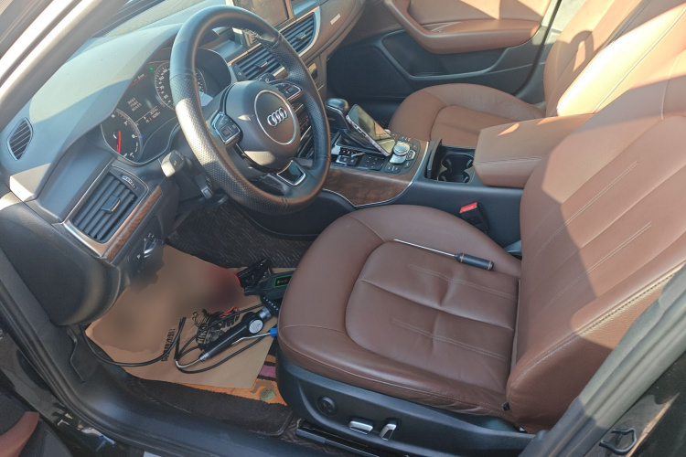 奥迪A6L 2018款 30周年年型 45 TFSI quattro 运动型局部细节19