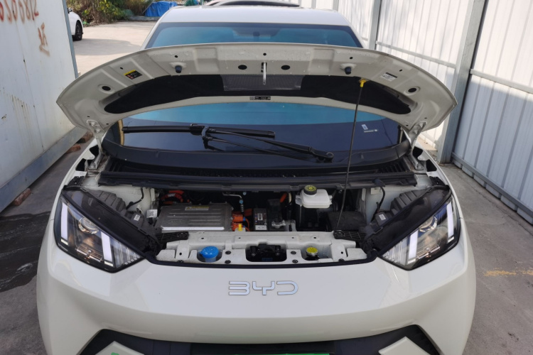 比亚迪 海鸥 2025款 305km 活力版机舱底盘24