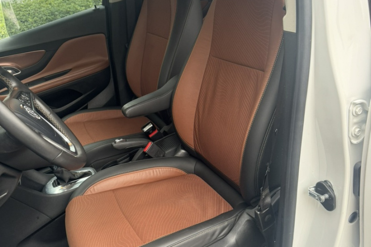 别克 昂科拉 2014款 1.4T 自动两驱都市领先型中控内饰7004