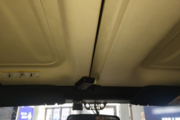 Jeep 牧马人 2014款 3.0L Sahara 四门版中控内饰22