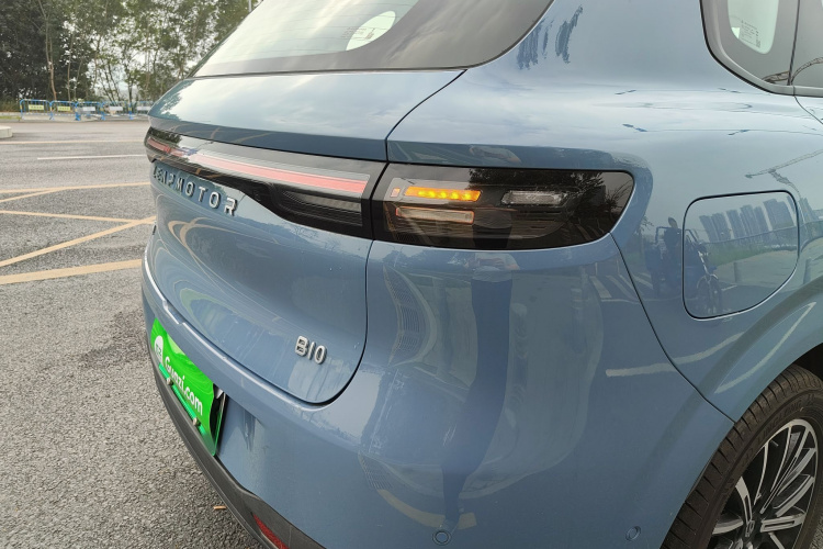 零跑汽车 零跑B10 2025款 510激光雷达版车身外观6005