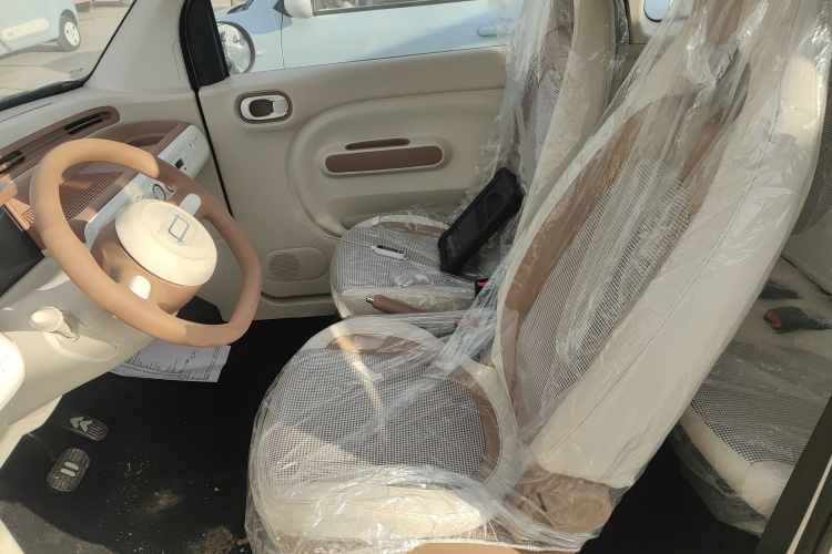 奔腾小马 2026款 222km 萌趣马 Plus中控内饰19