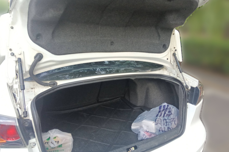 三菱 翼神 2013款 时尚版 1.8L CVT舒适型局部细节23