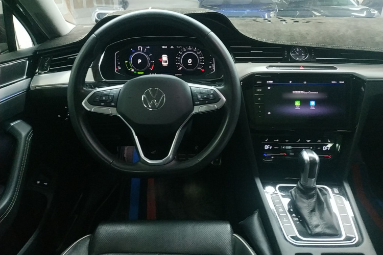 大众 迈腾GTE插电混动 2022款 GTE 豪华型中控内饰13