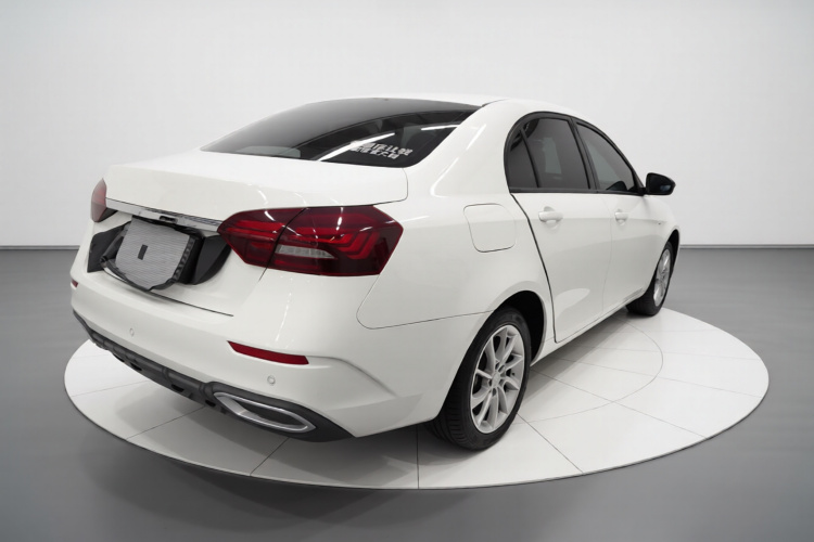 吉利汽车 帝豪 2021款 UP 1.5L CVT豪华型车身外观7