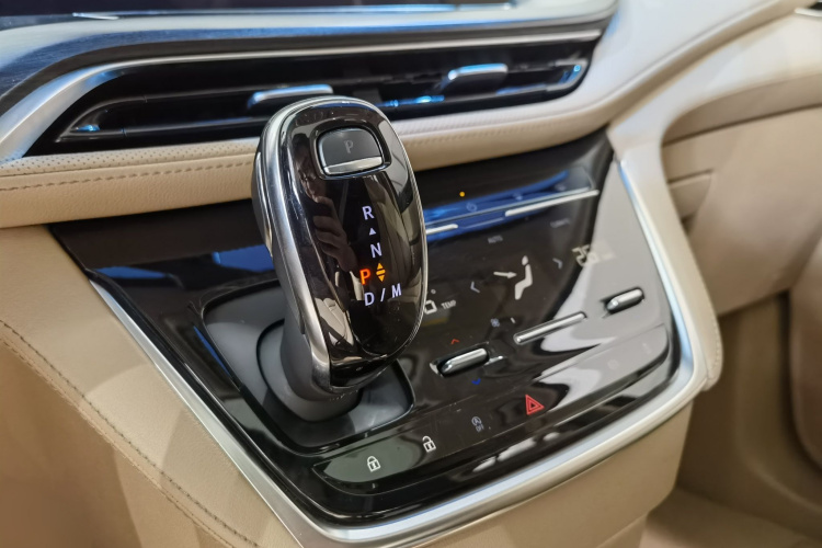 别克GL8 2021款 ES陆尊 653T 豪华型中控内饰7007