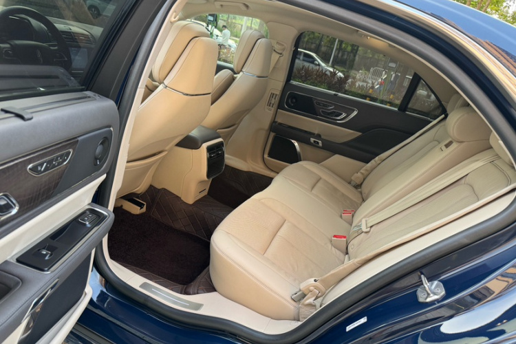 林肯大陆 2019款 2.0T 两驱尊耀版 国VI中控内饰7003