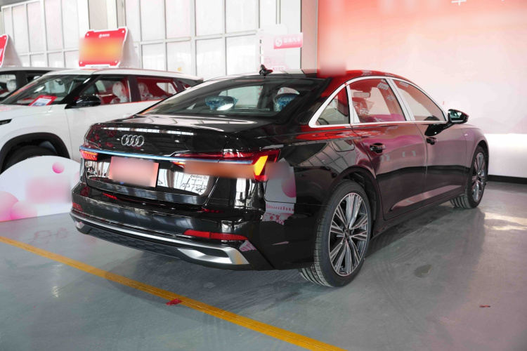 奥迪A6L 2025款 45 TFSI 臻选动感型车身外观6004