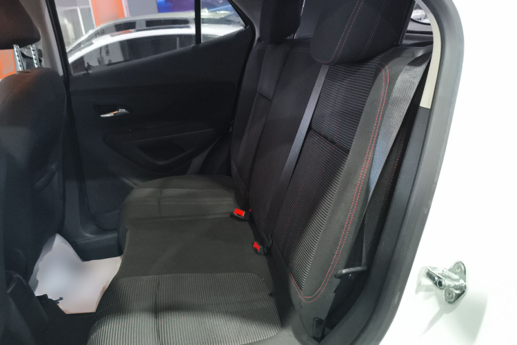 别克 昂科拉 2018款 18T 自动两驱都市领先型中控内饰21