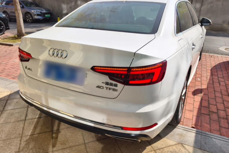 奥迪A4L 2019款 40 TFSI 进取型 国VI车身外观6