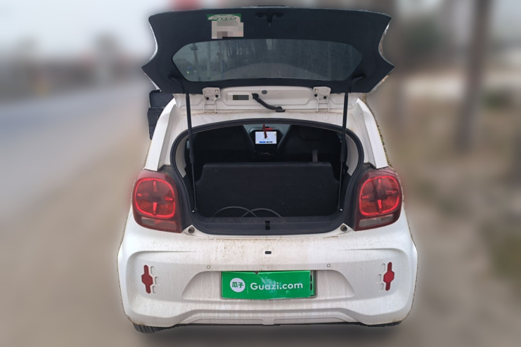 荣威 科莱威CLEVER 2022款 311km元气啵啵版中控内饰23