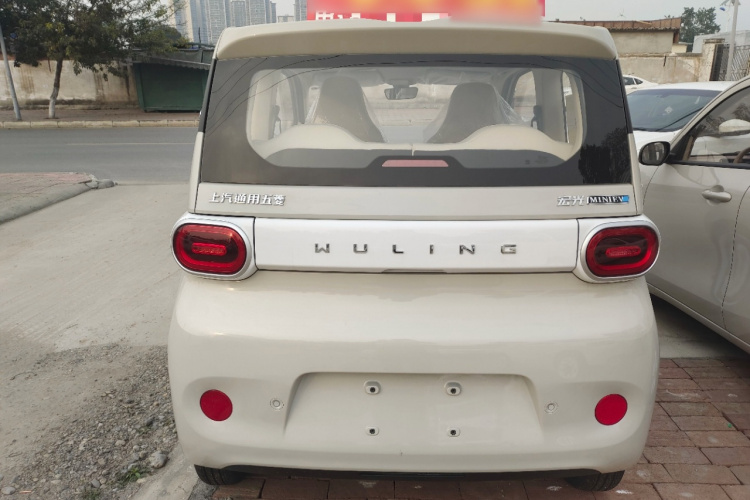 五菱汽车 宏光MINIEV 2024款 第三代 215km 青春版车身外观6