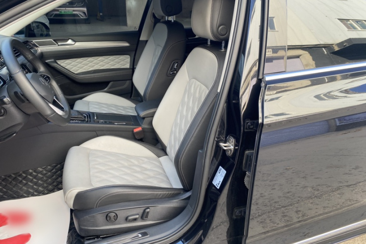 大众 迈腾 2023款 200万辆纪念版 280TSI DSG领先型局部细节19