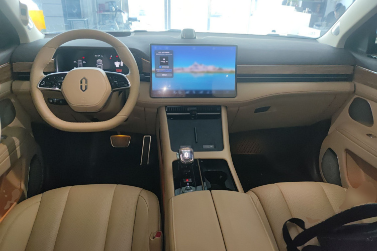 鸿蒙智行 问界M7 2024款 1.5T 后驱Plus版 6座中控内饰12