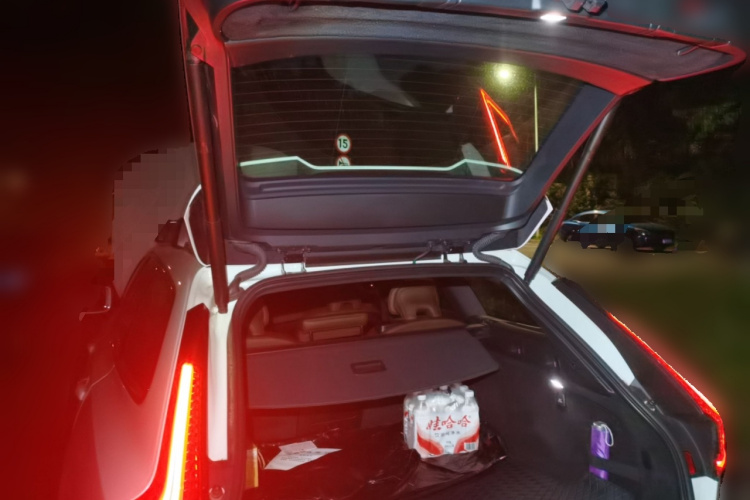 沃尔沃V90 2022款 Cross Country B5 AWD 智远版中控内饰23