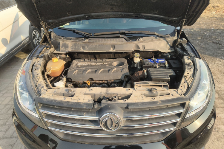 东风风光 风光580 2016款 1.8L 手动舒适型机舱底盘24