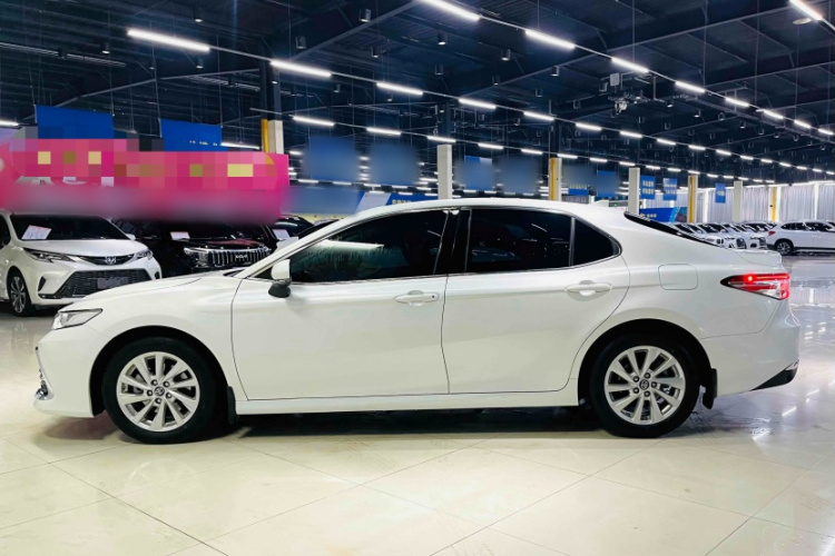 丰田 凯美瑞 2023款 2.0GVP 领先版车身外观6006