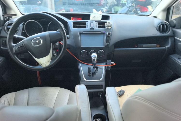马自达5 2013款 2.0L 自动舒适型中控内饰7002