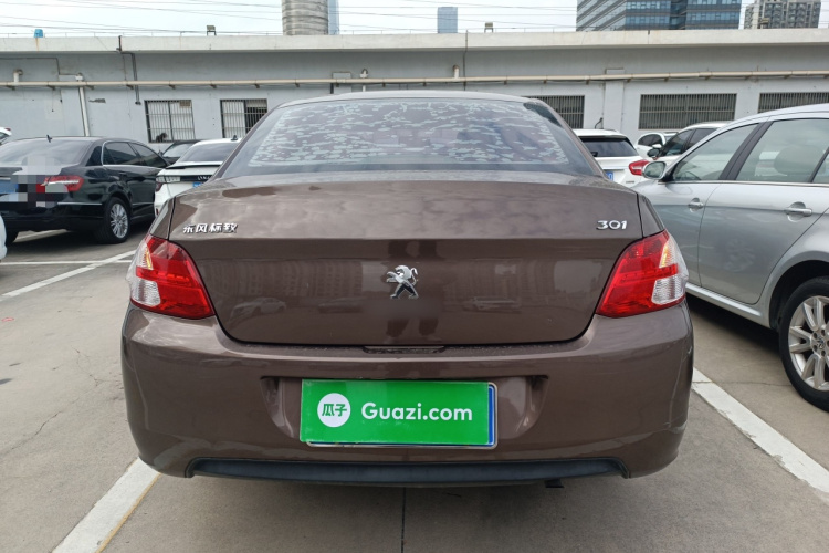 标致301 2014款 1.6L 手动舒适版车身外观6