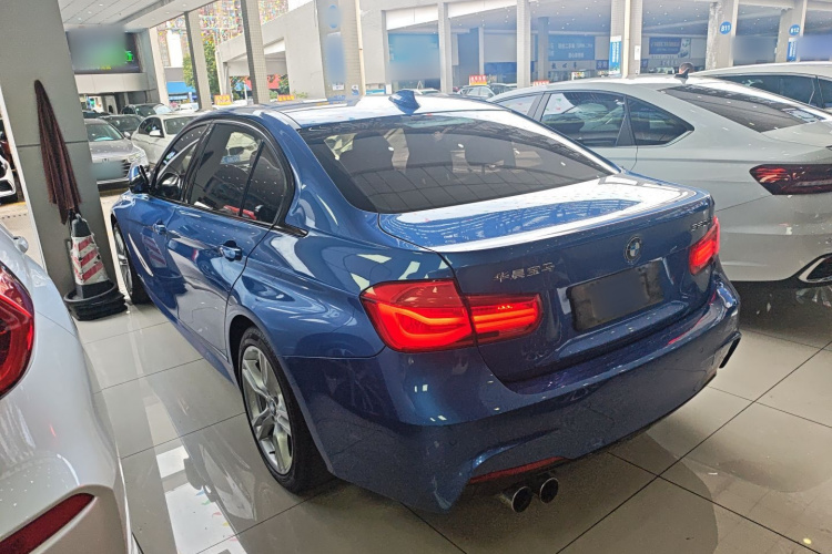宝马3系 2018款 320Li 领先型M运动套装车身外观4
