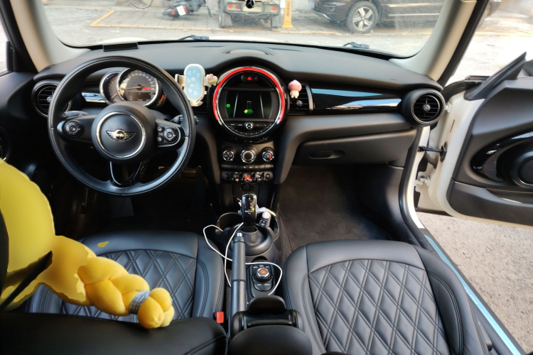 MINI 2018款 1.5T ONE PLUS中控内饰12
