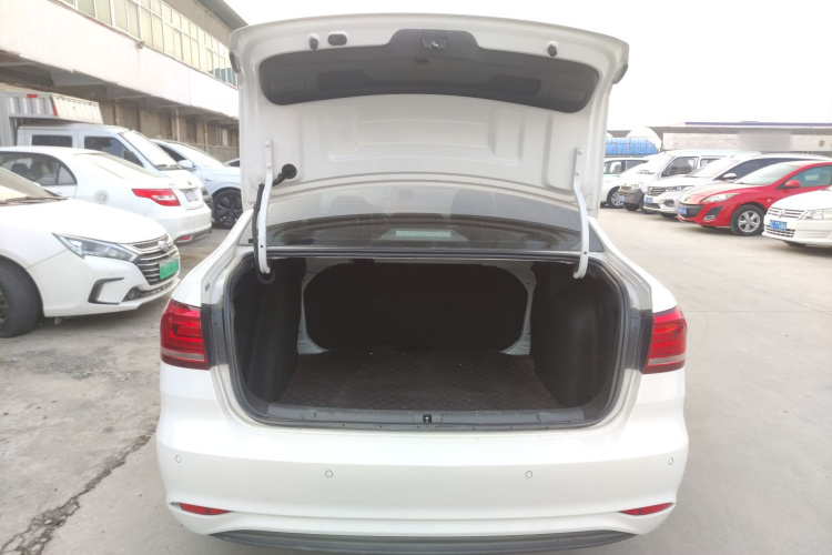 大众 2019款 朗逸启航 1.5L 自动风尚版 国VI机舱底盘23