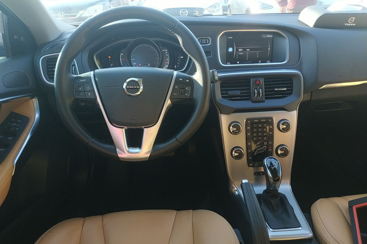 沃尔沃V40 2018款 T3 智雅版局部细节13