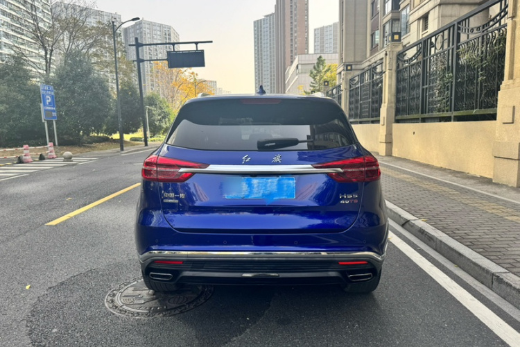 红旗HS5 2022款 2.0T 智联旗享四驱版车身外观6005