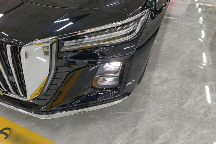 红旗H5 2023款 2.0T 自动智联旗畅版局部细节36