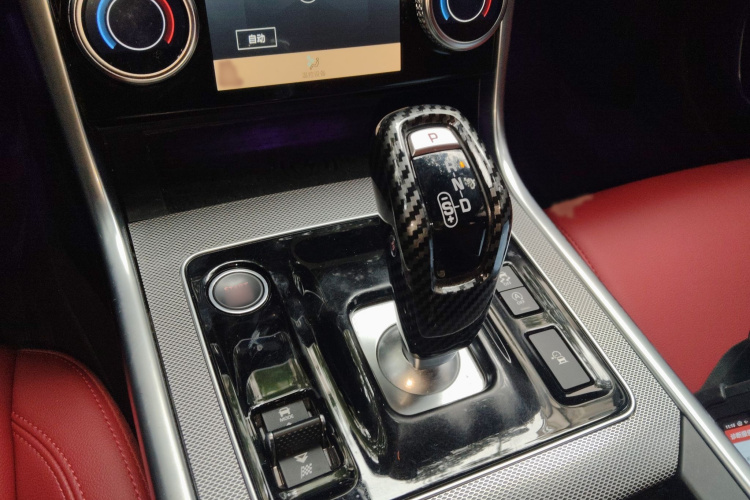 捷豹XEL 2024款 2.0T 250PS R-DYNAMIC S进取运动版局部细节18