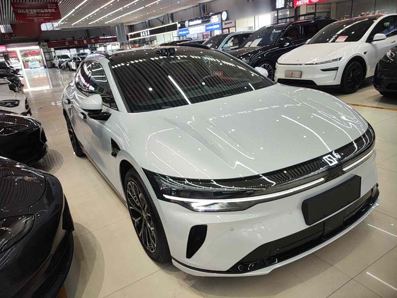 极氪007GT 2025款 后驱智驾版 75kWh(5)