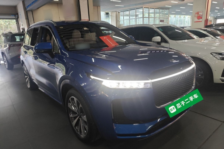 理想汽车 理想ONE 2020款 增程6座版车身外观3