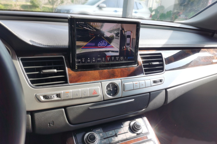 奥迪A8 2013款 A8L 45 TFSI quattro舒适型局部细节16