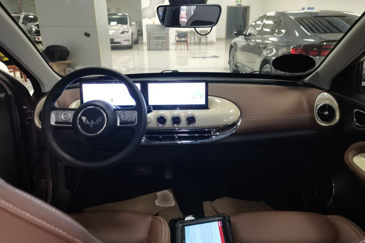 五菱汽车 五菱缤果 2023款 333km 灵犀互联款中控内饰12