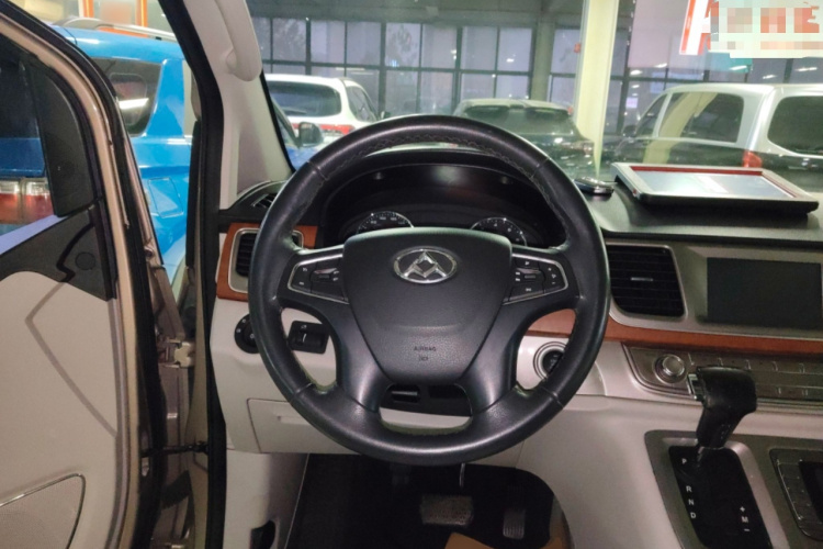 上汽大通MAXUS 大通G10 2014款 2.0T 自动行政版中控内饰13