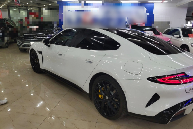 小米汽车 小米SU7 2024款 四驱超长续航高阶智驾Max版车身外观4