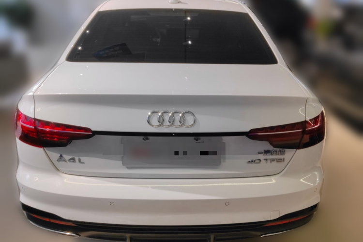 奥迪A4L 2024款 40 TFSI 豪华动感型车身外观6