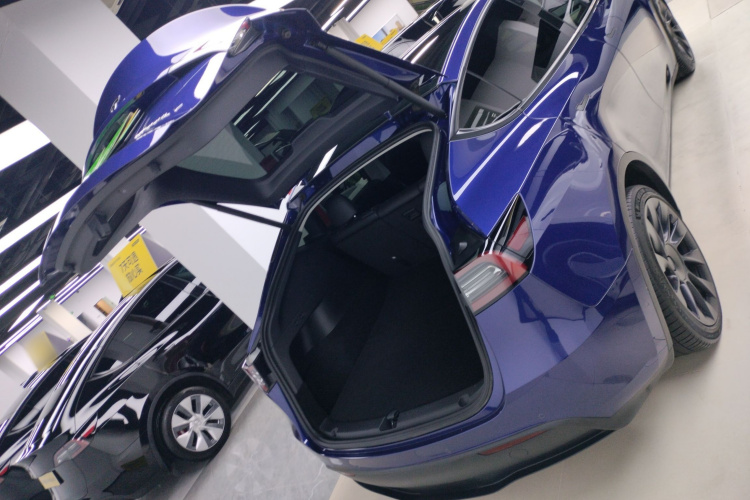 特斯拉 Model Y 2022款 长续航全轮驱动版局部细节23
