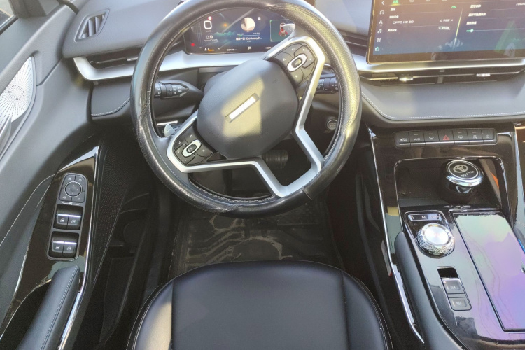 哈弗H6 2021款 第三代 2.0T 自动两驱Max中控内饰13