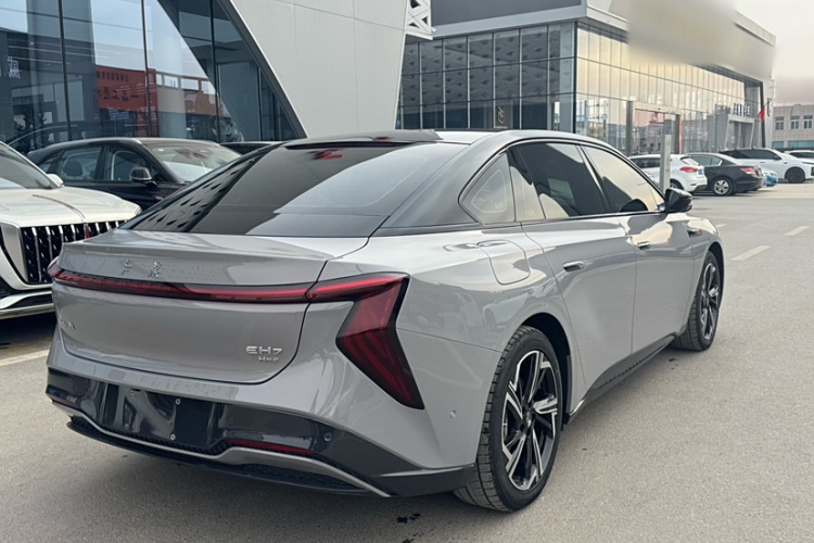 红旗EH7 2024款 760 Pro+ 四驱版车身外观6002