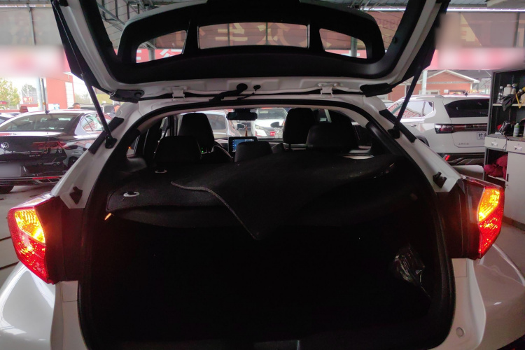 丰田 奕泽IZOA 2021款 2.0L 奕享版机舱底盘23