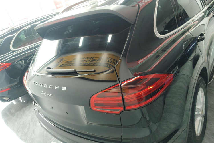 保时捷 2015款 Cayenne 3.0T车身外观6004