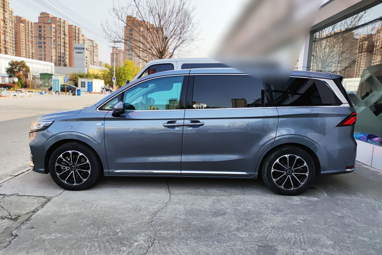 荣威iMAX8 2021款 400TGI Supreme系列陆尊版车身外观6003