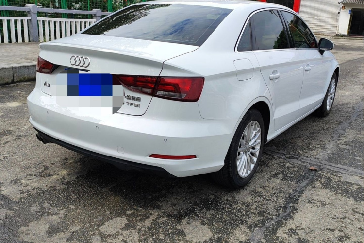 奥迪A3 2016款 Limousine 35 TFSI 进取型车身外观6004